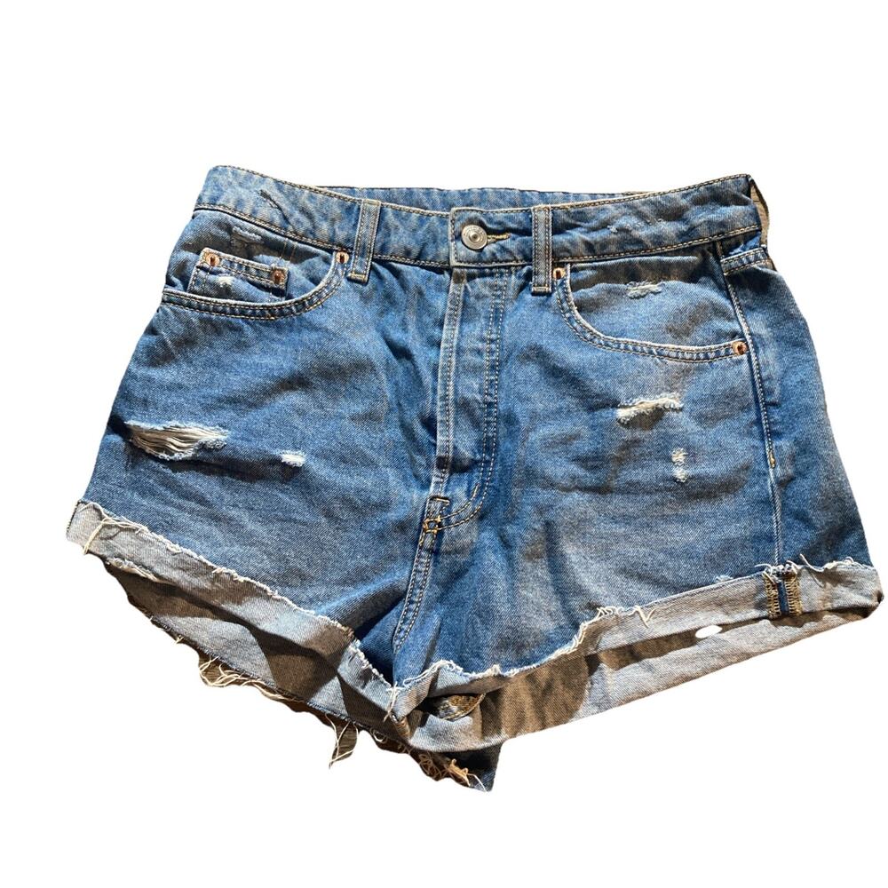 Divided by H&M Women's Denim Shorts Raw Hem Distressed Button Fly Size 6